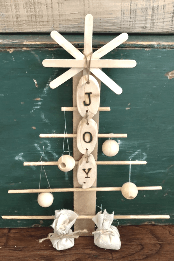 DIY Rustic tree from sticks and popsicle sticks