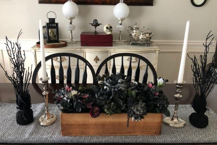 DIY Cheap Halloween Centerpiece using fake flowers and spray paint